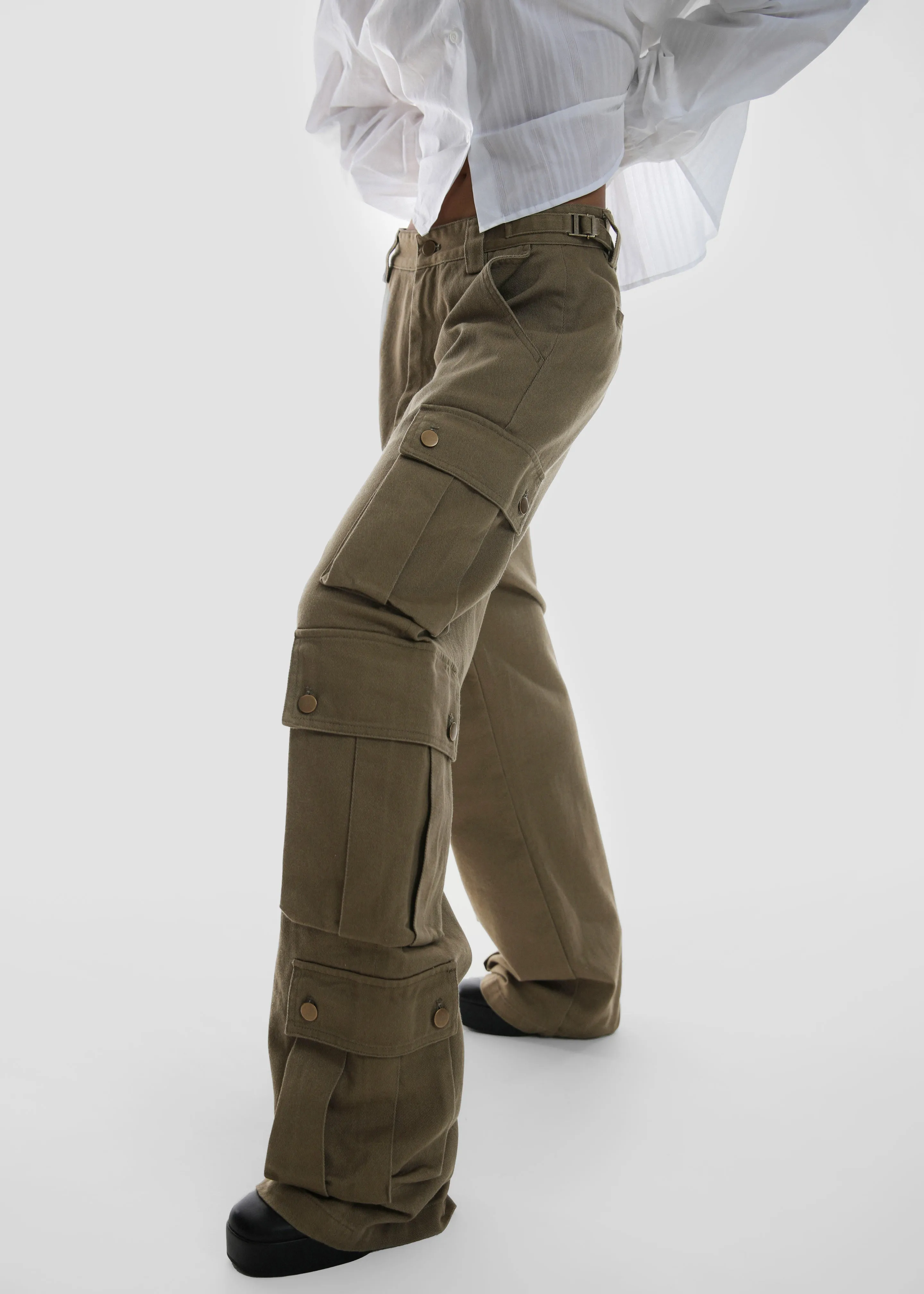 Arlon Cargo Pants - Khaki
