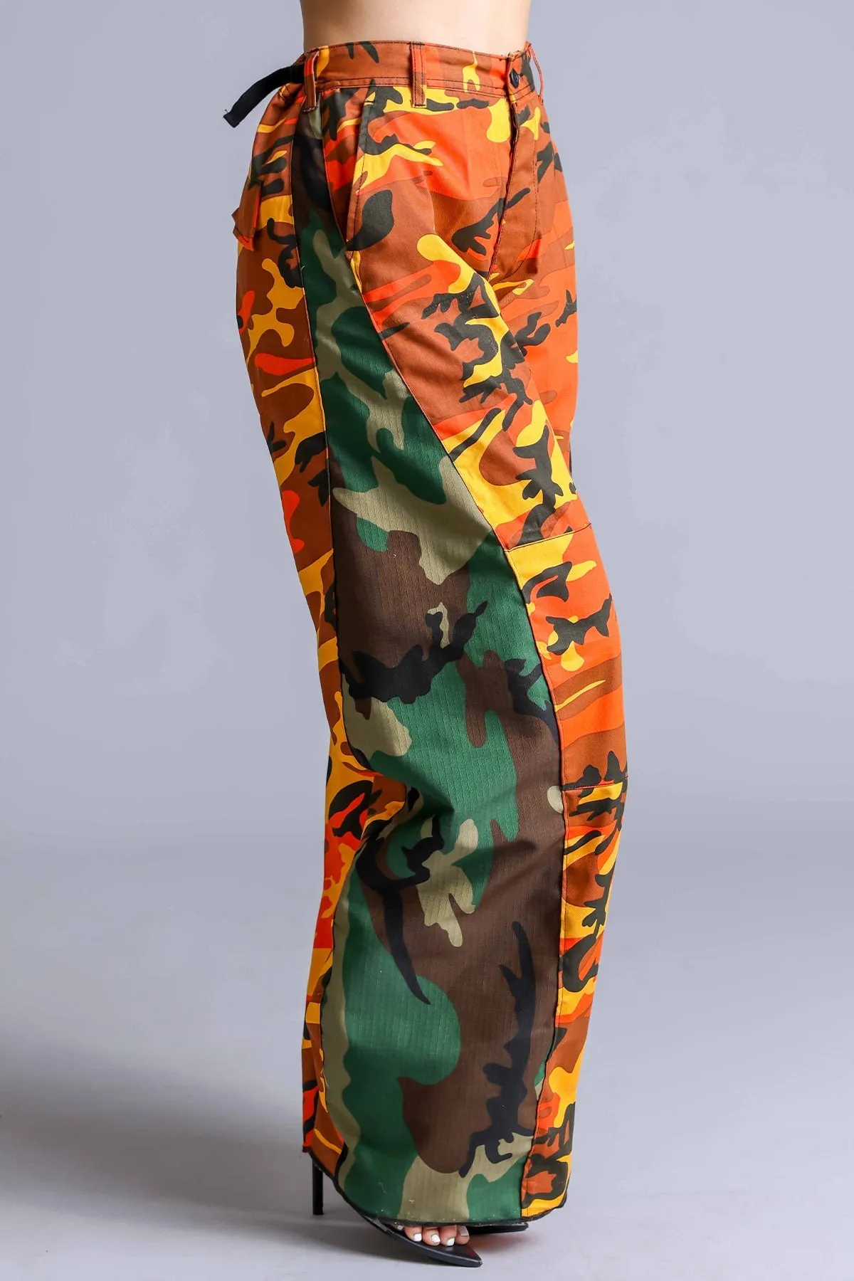 CAMO WIDE LEG CARGO PANT
