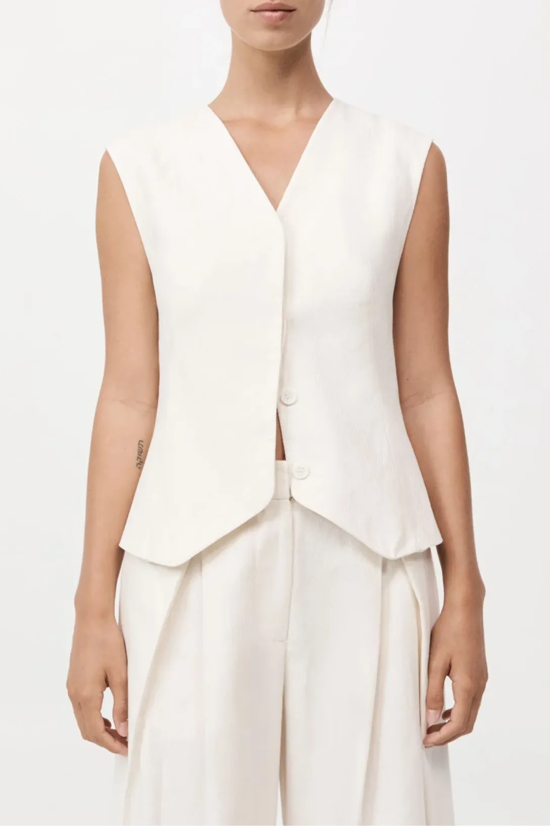 Minimal Tailored Vest | Ivory
