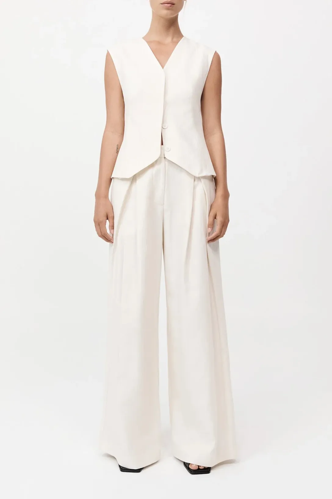 Minimal Tailored Vest | Ivory