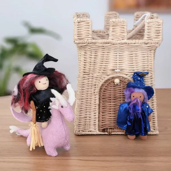 Olli Ella | Holdie Folk | Wulfric the Wizard